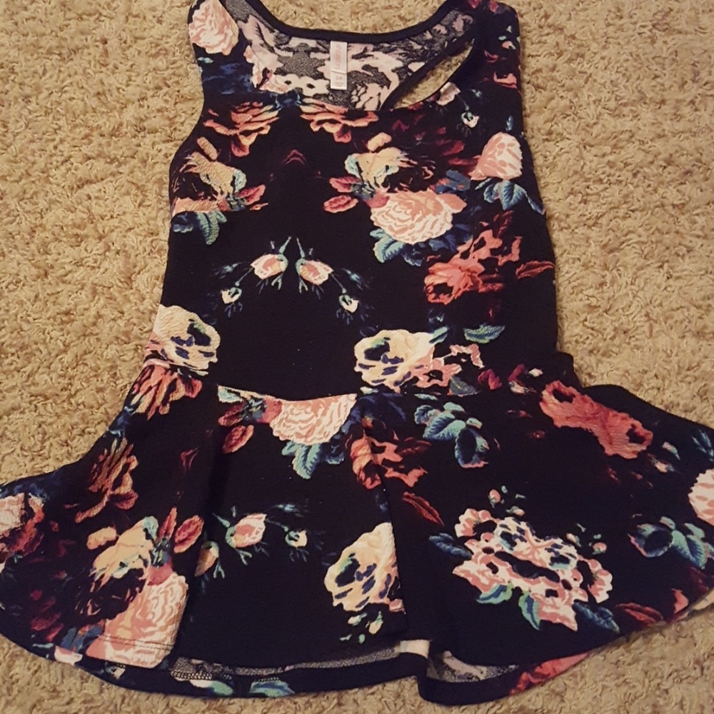 floral tank top